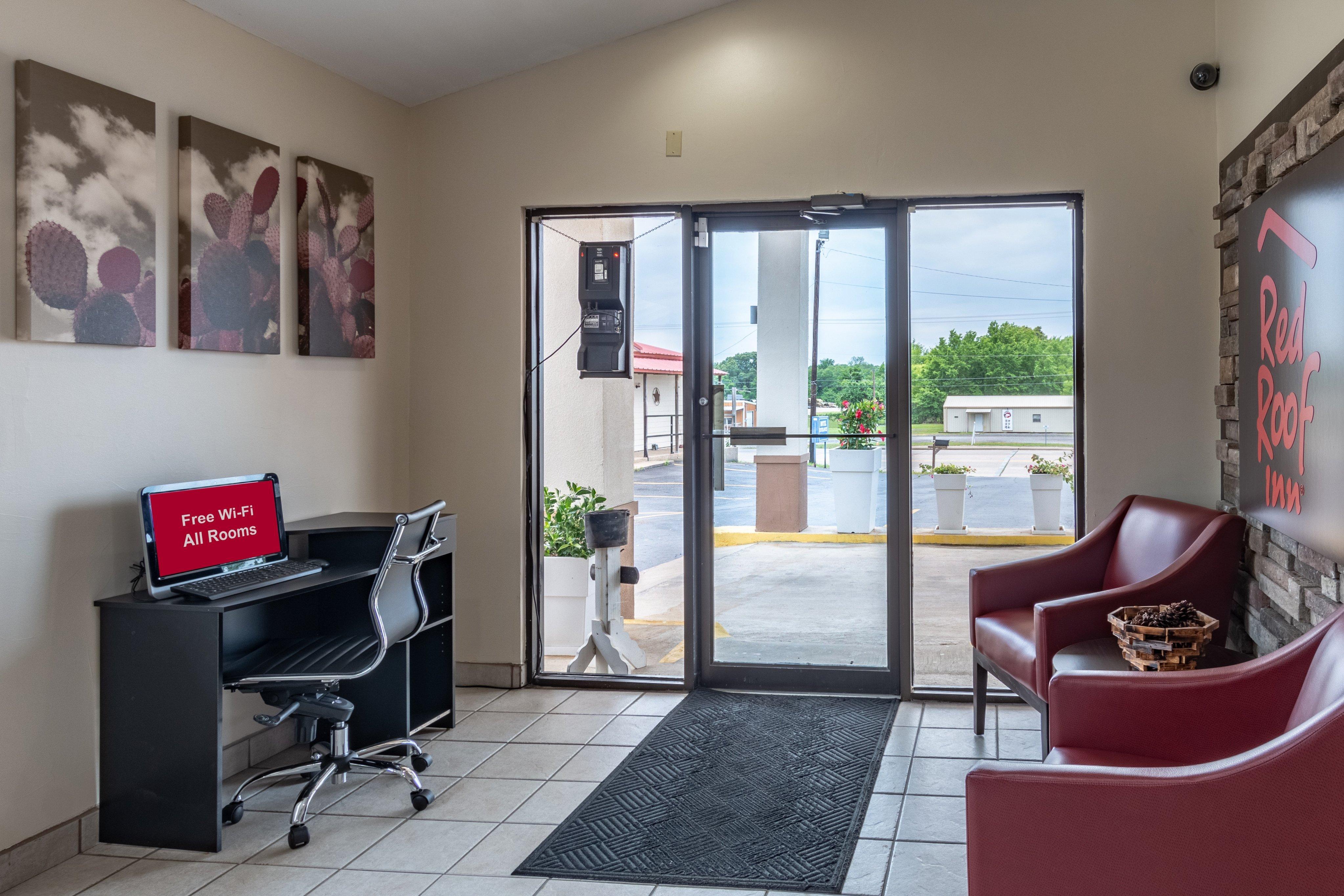 Red Roof Inn Buffalo, Tx Εξωτερικό φωτογραφία