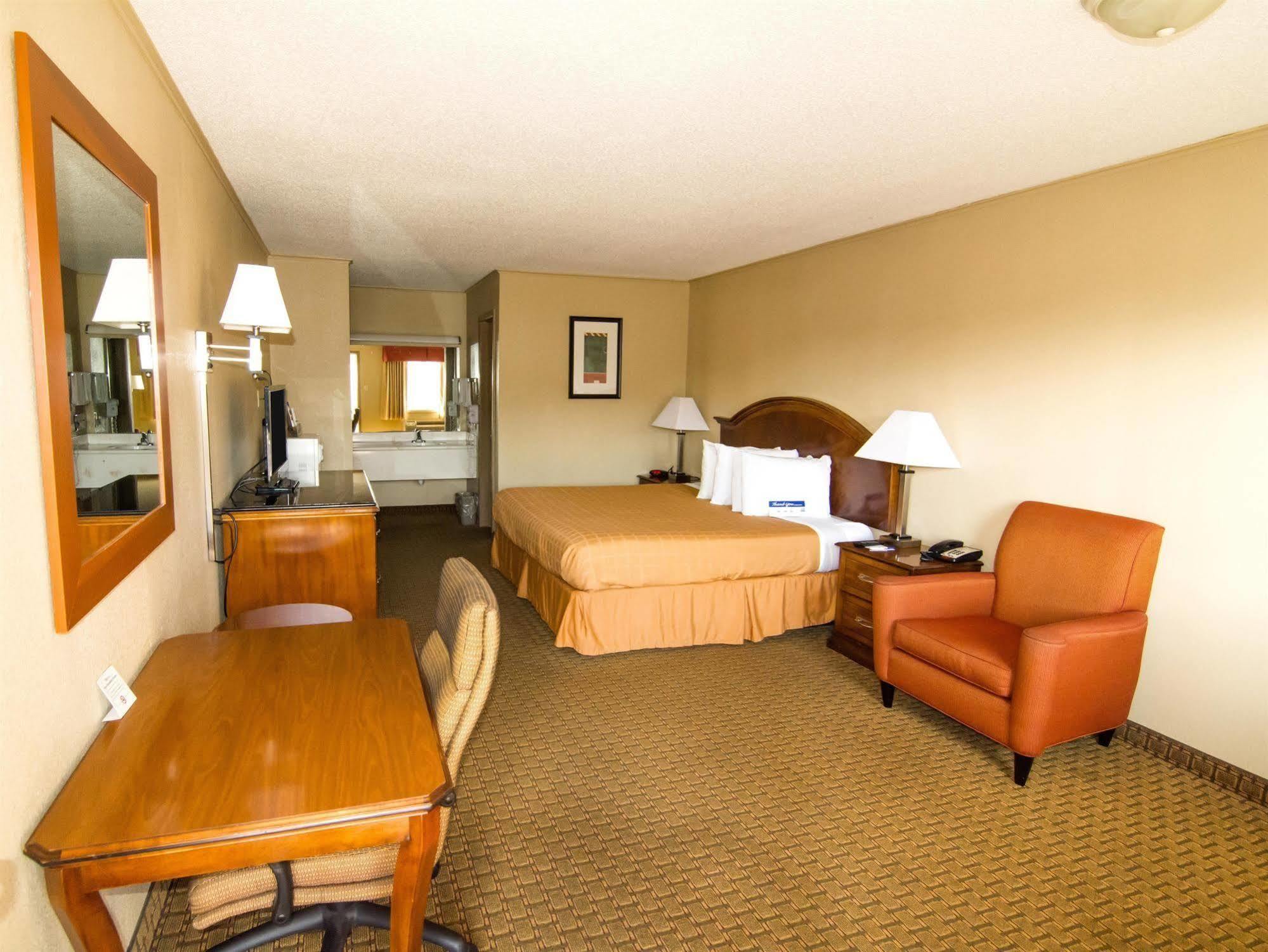 Red Roof Inn Buffalo, Tx Εξωτερικό φωτογραφία